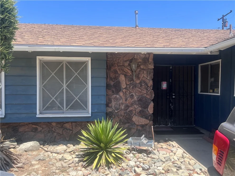Unit for sale at 543 N Pampas, Rialto, CA 92376