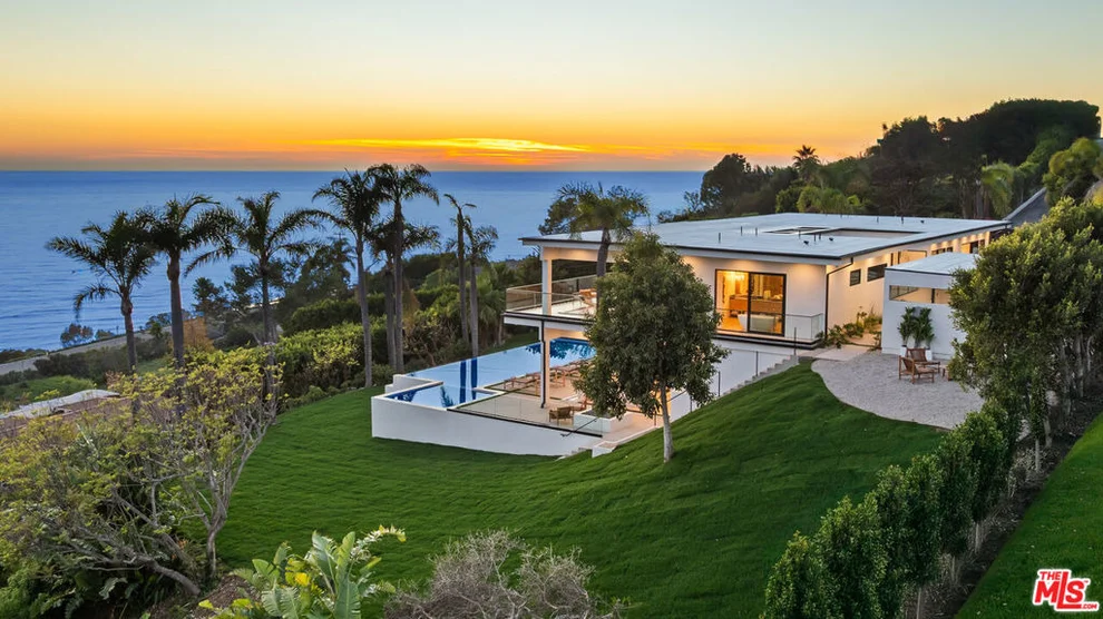 Unit for sale at 4732 Avenida Del Mar, Malibu, CA 90265