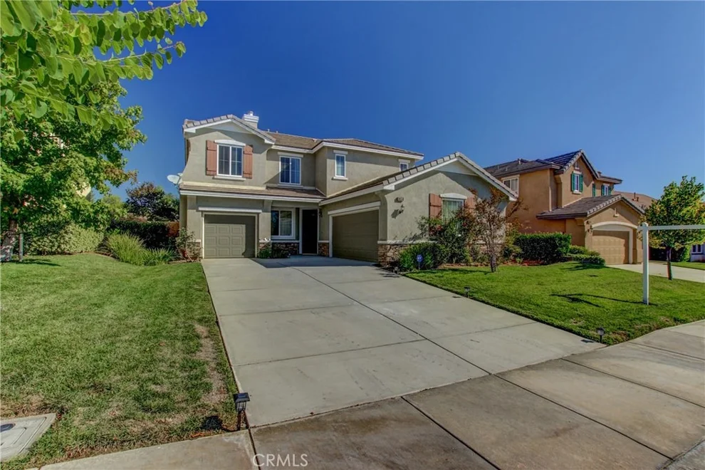 Unit for sale at 30354 De Caron Street, Murrieta, CA 92563