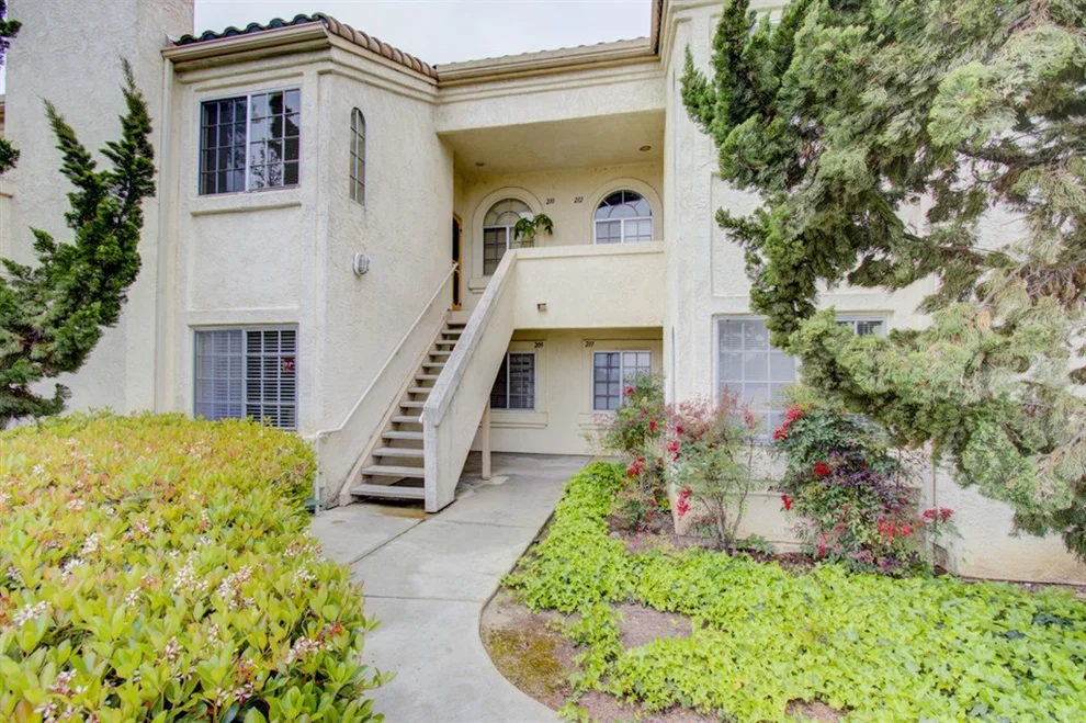 Unit for sale at 740 Breeze Hill, Vista, CA 92081