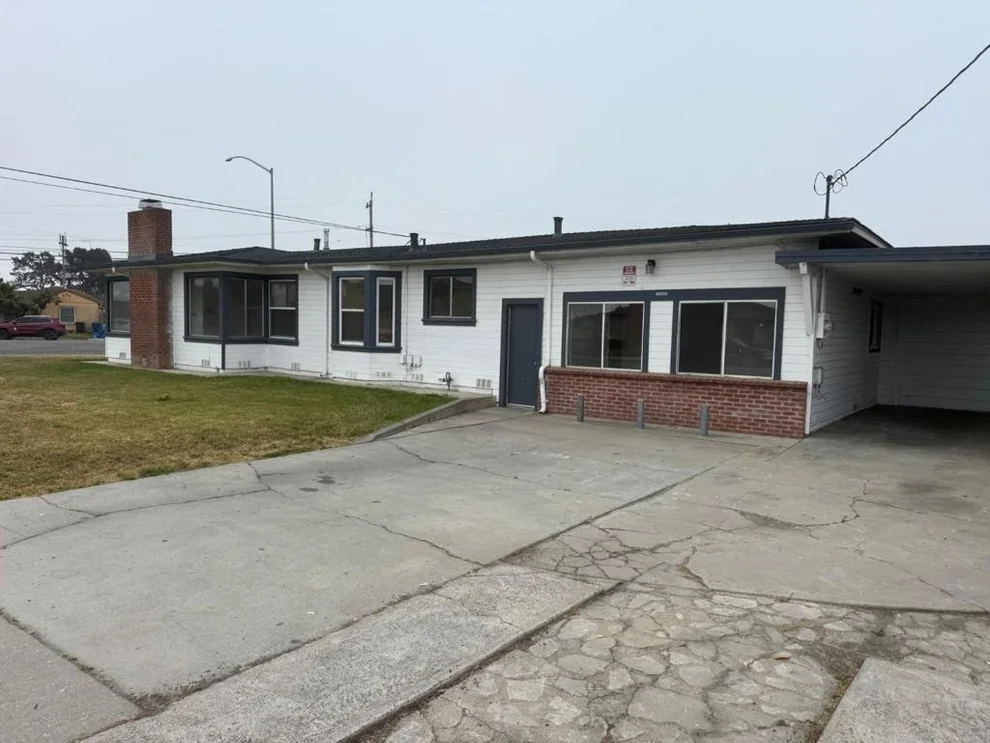 Unit for sale at 85 Paloma Avenue, Salinas, CA 93905