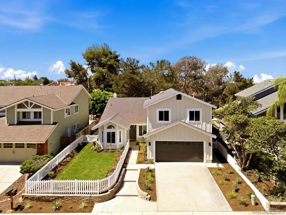Unit for sale at 13942 Amber Sky Ln, San Diego, CA 92129