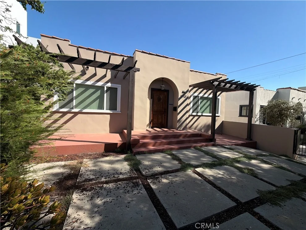 Unit for sale at 1110 Queen Anne Place, Los Angeles, CA 90019