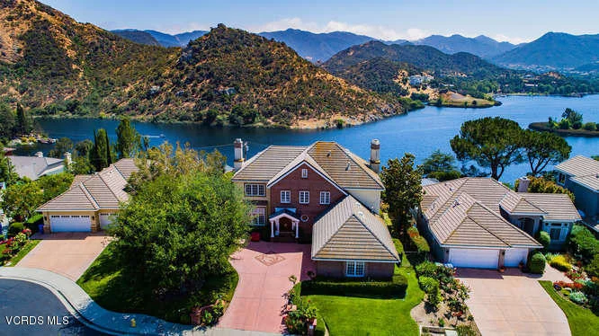 Unit for sale at 892 Ravensbury Street, Lake Sherwood, CA 91361