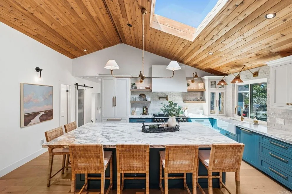 Unit for sale at 765 Val Sereno Drive, Encinitas, CA 92024