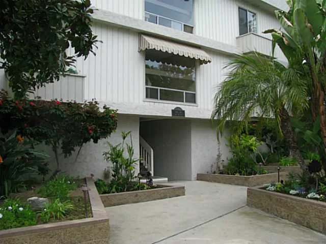 Unit for sale at 814 C Avenue, Coronado, CA 92118