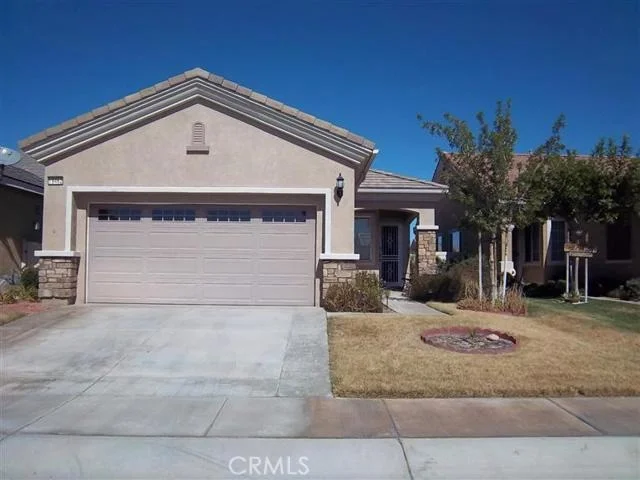 Unit for sale at 19462 Crystal Springs Lane, Apple Valley, CA 92308