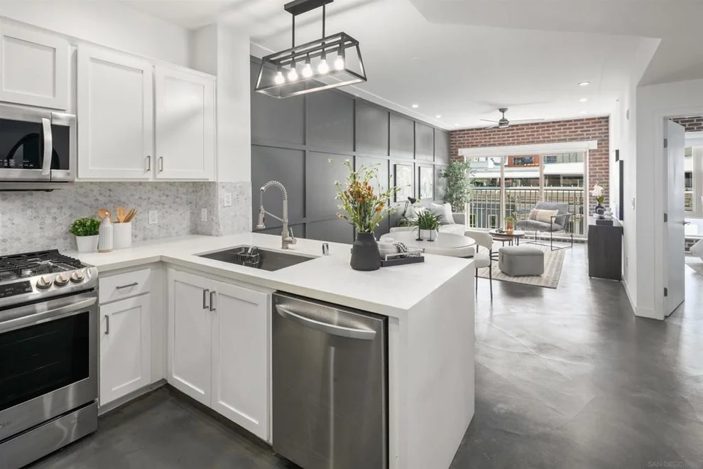 Unit for sale at 450 J, San Diego, CA 92101