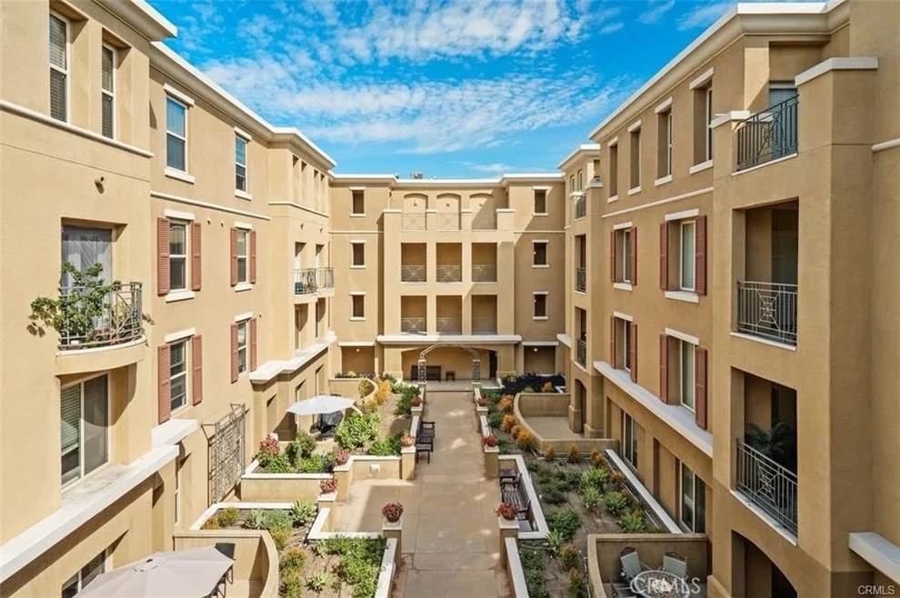 Unit for sale at 128 N Oak Knoll Avenue, Pasadena, CA 91101