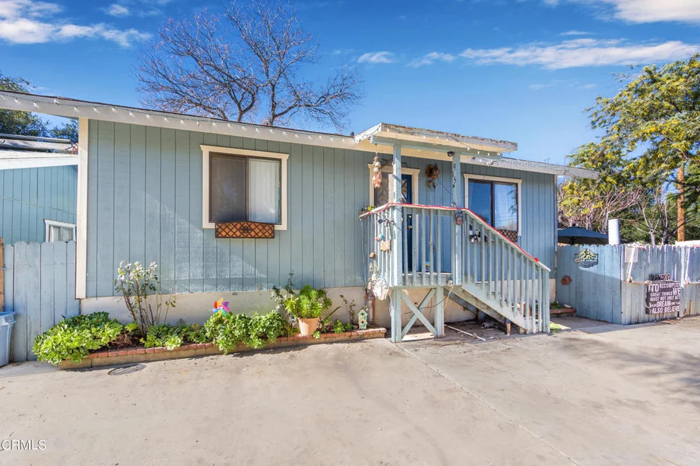 Unit for sale at 915 Santa Ana Boulevard, Oak View, CA 93022