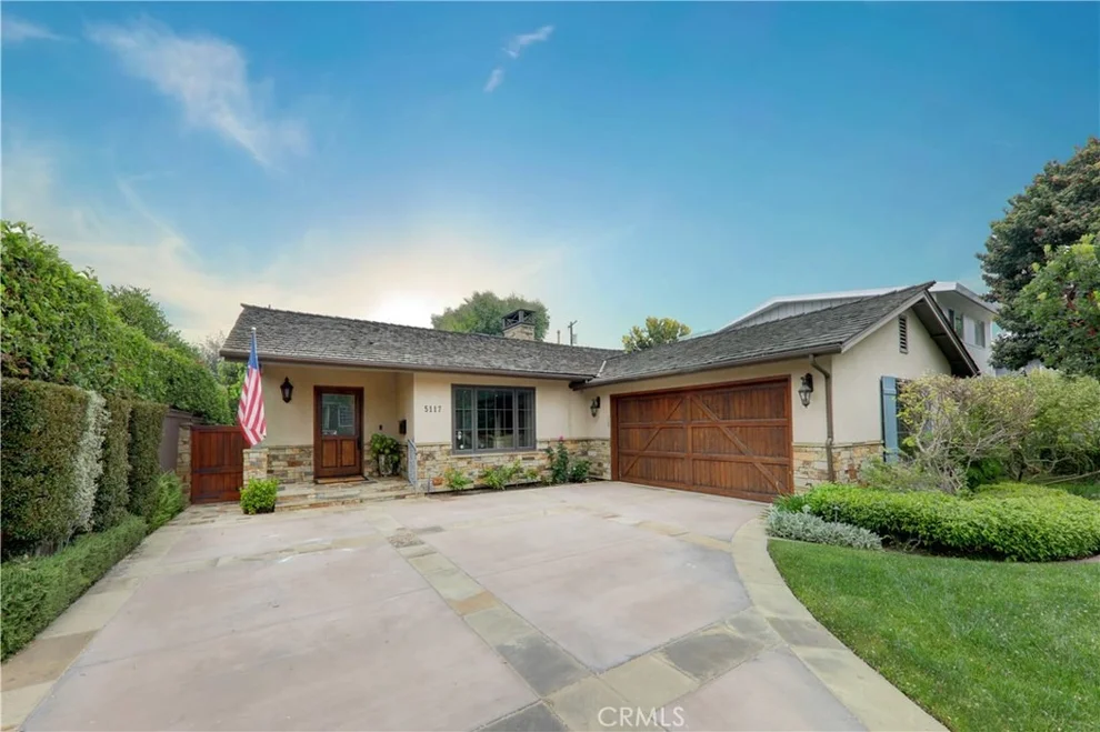 Unit for sale at 5117 E Los Flores Street, Long Beach, CA 90815