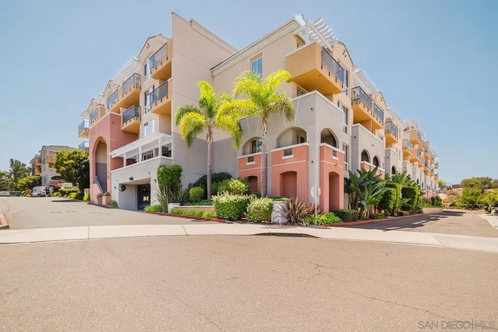 Unit for sale at 3877 Pell Pl, San Diego, CA 92130