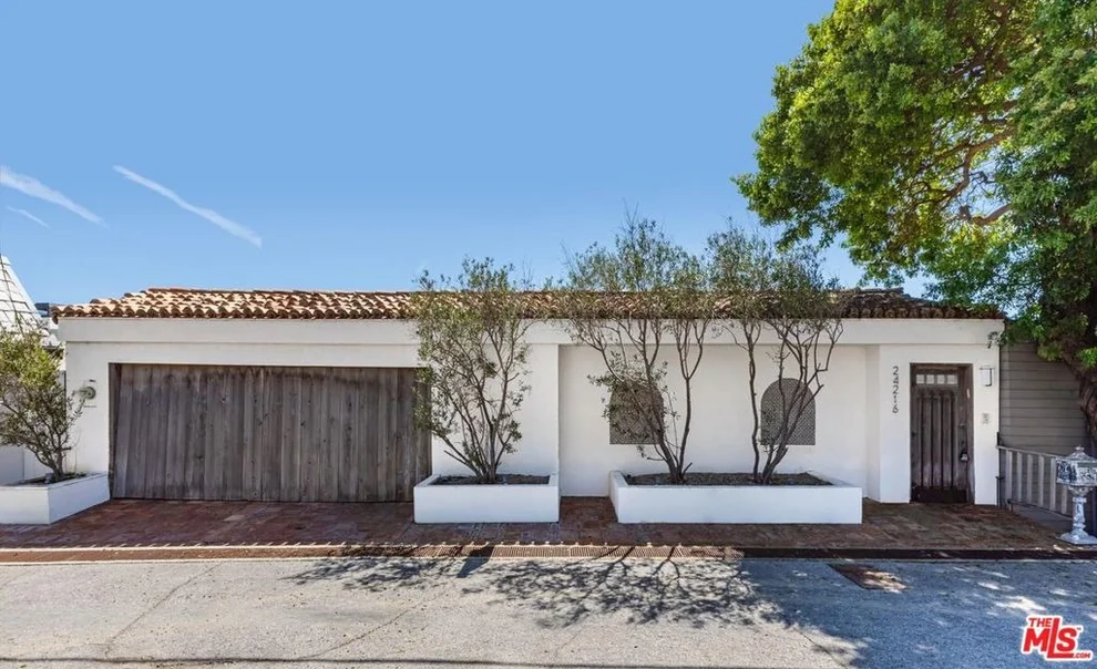 Unit for sale at 24216 Malibu Road, Malibu, CA 90265