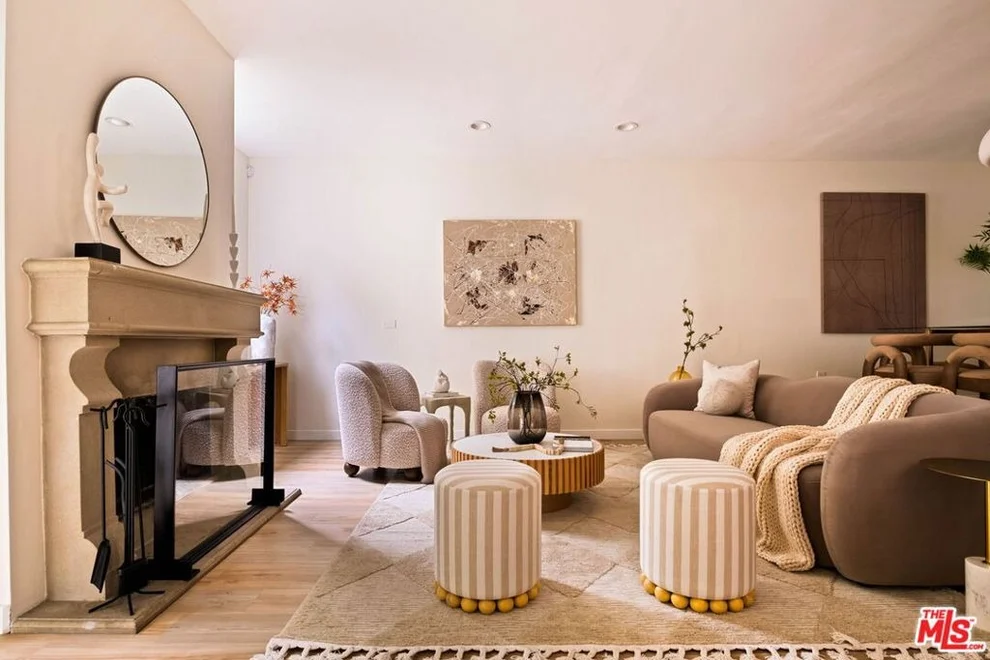 Unit for sale at 1957 N Bronson Avenue, Los Angeles, CA 90068