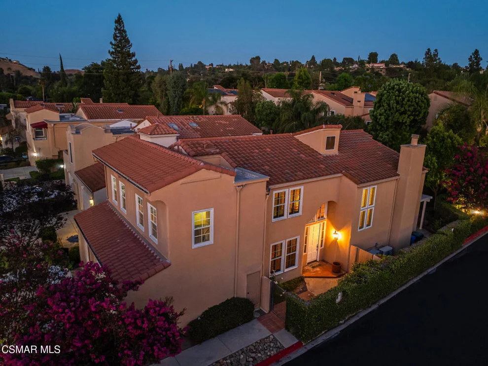Unit for sale at 23056 Park Privado, Calabasas, CA 91302