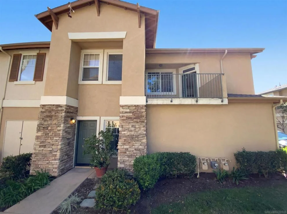 Unit for sale at 9663 W Canyon Ter, San Diego, CA 92123