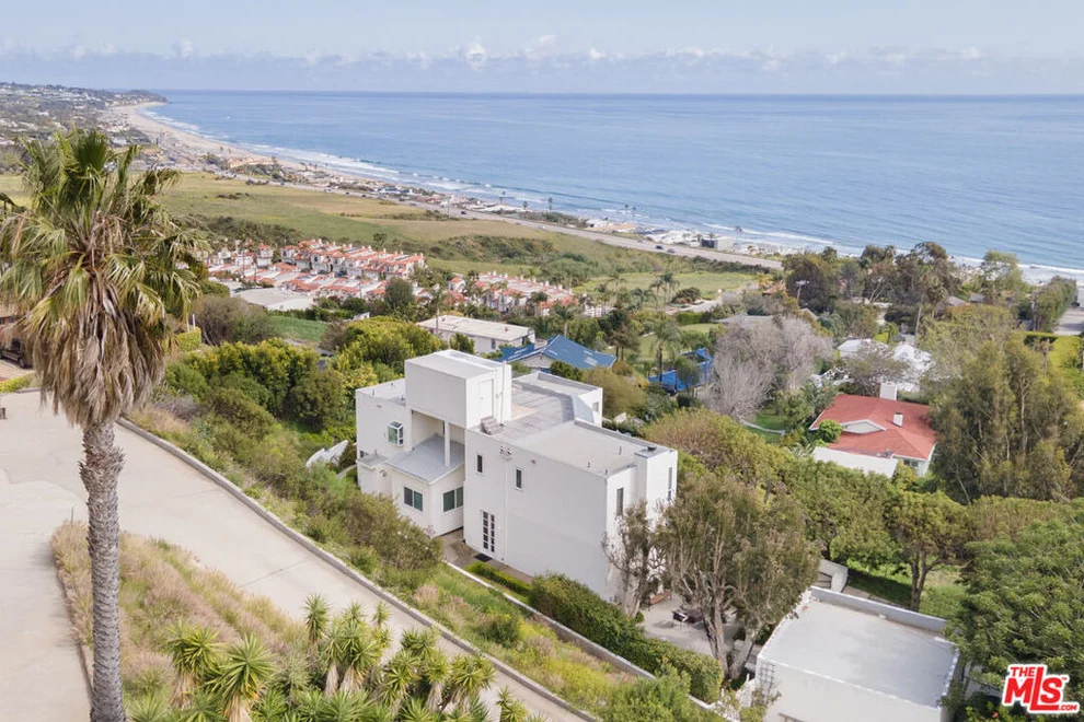Unit for sale at 31235 Bailard Road, Malibu, CA 90265