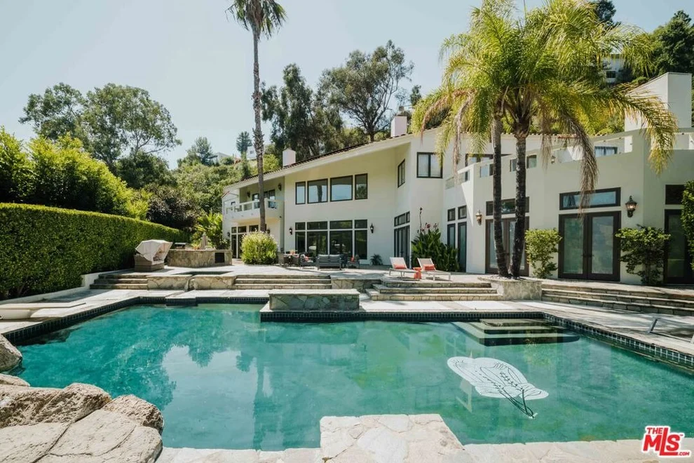 Unit for sale at 11037 Anzio Road, Los Angeles, CA 90077