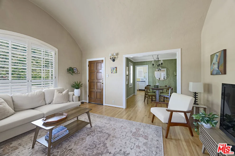 Unit for sale at 5960 Airdrome Street, Los Angeles, CA 90035