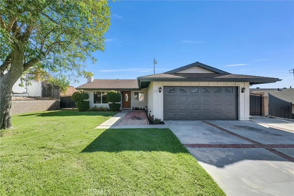 Unit for sale at 525 San Gorgonio, Corona, CA 92879