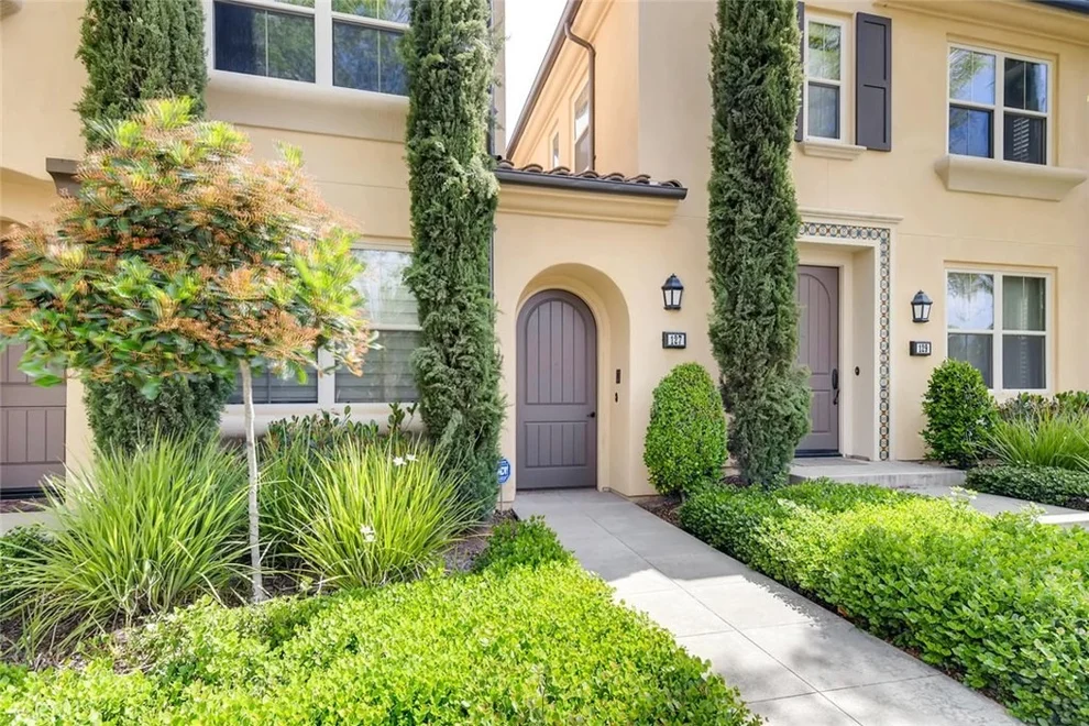 Unit for sale at 127 Lamplighter, Irvine, CA 92620