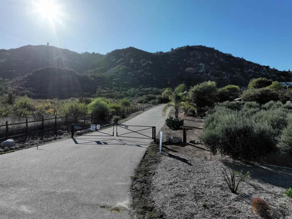 Unit for sale at Rainbow Peaks Trail, Fallbrook, CA 92028