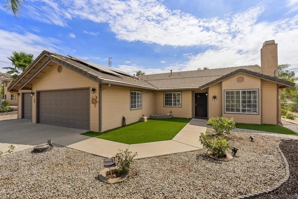 Unit for sale at 817 Davis, Ramona, CA 92065