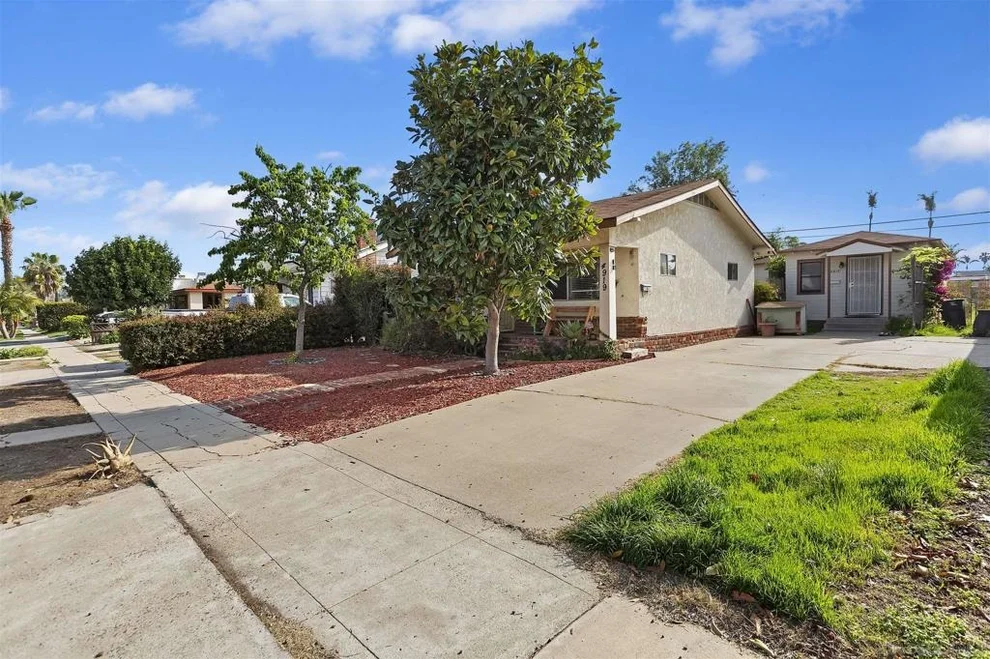Unit for sale at 4917 4919 Mansfield St, San Diego, CA 92116