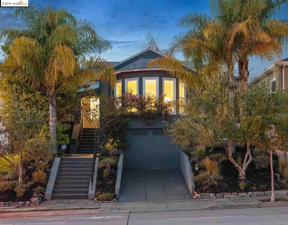 Unit for sale at 3615 Park Blvd, Oakland, CA 94610