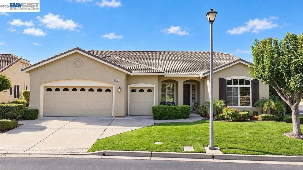 Unit for sale at 1242 Flores Way, Brentwood, CA 94513