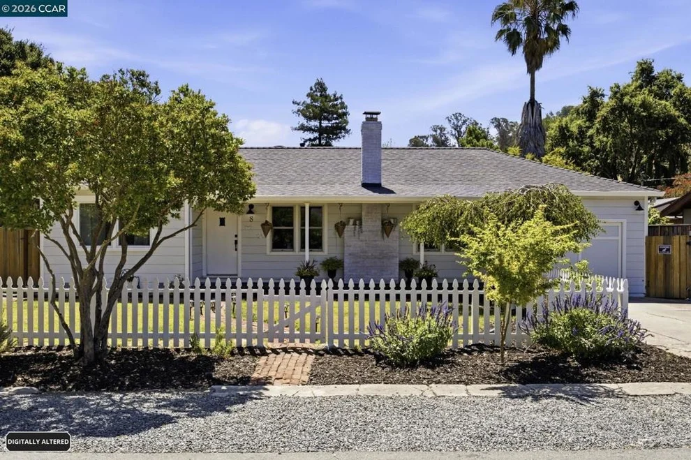 Unit for sale at 8 Lander Dr, Martinez, CA 94553