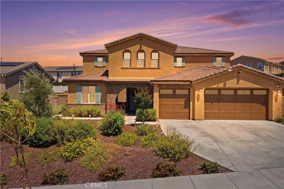Unit for sale at 45856 Cebalo Street, Temecula, CA 92592