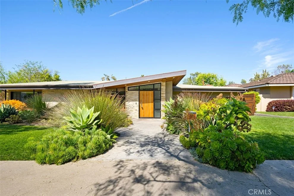Unit for sale at 1590 Ramillo Avenue, Long Beach, CA 90815