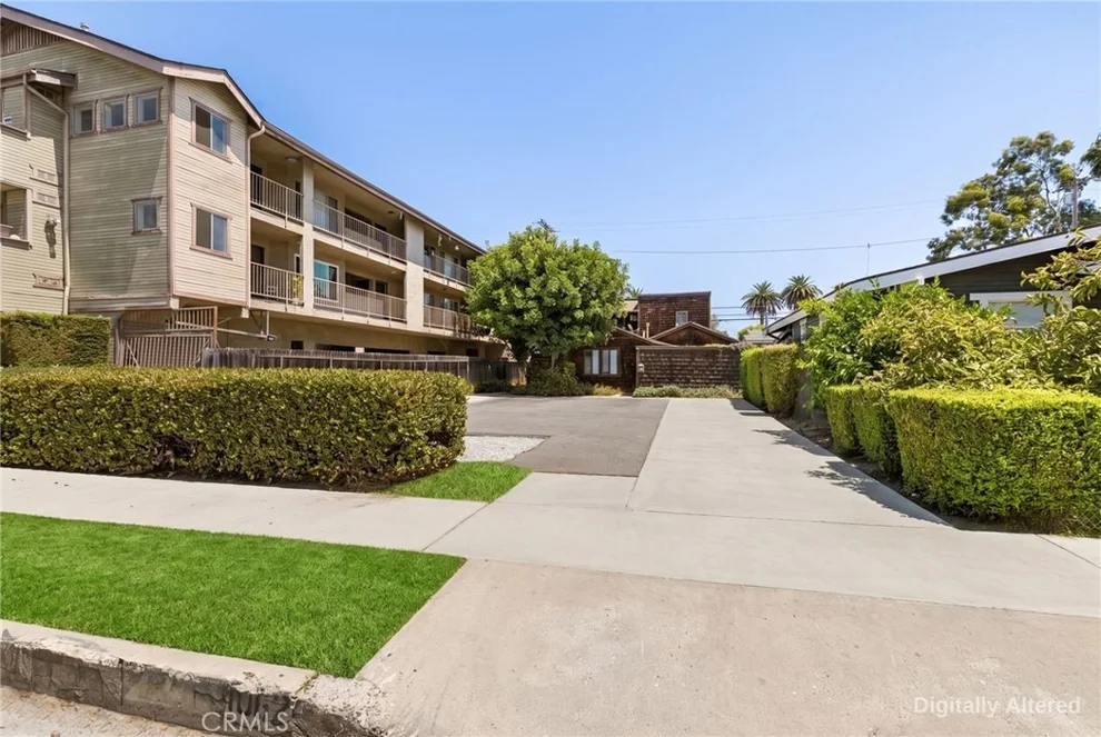 Unit for sale at 1062 Raymond, Long Beach, CA 90804