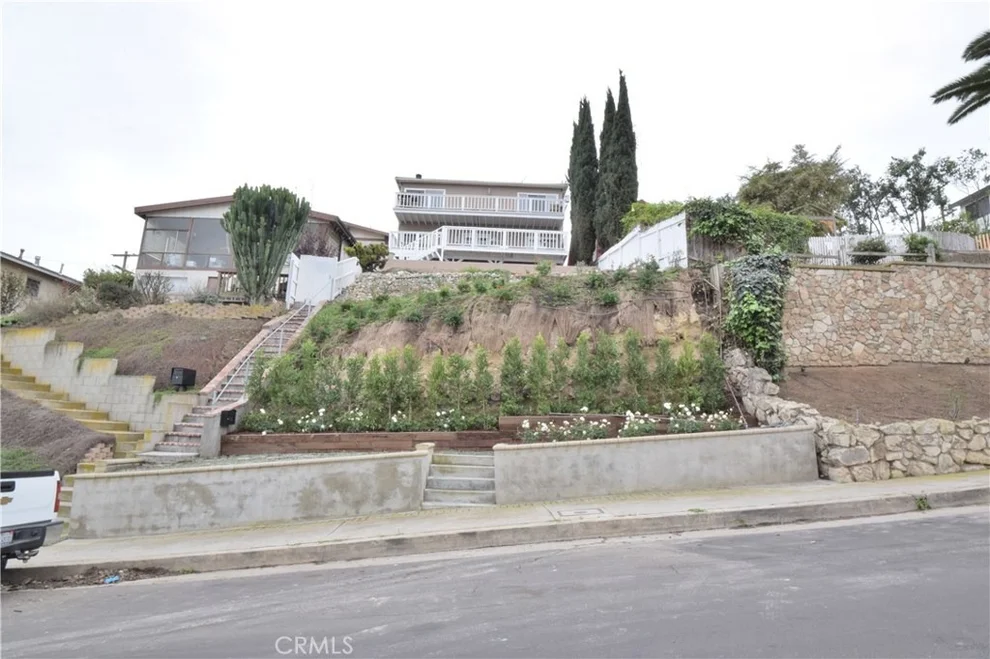 Unit for sale at 835 W 21st Street, San Pedro, CA 90731