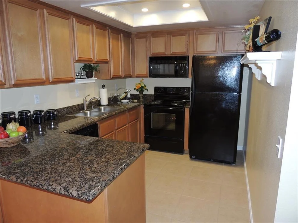 Unit for sale at 31909 Del Cielo Este, Bonsall, CA 92003