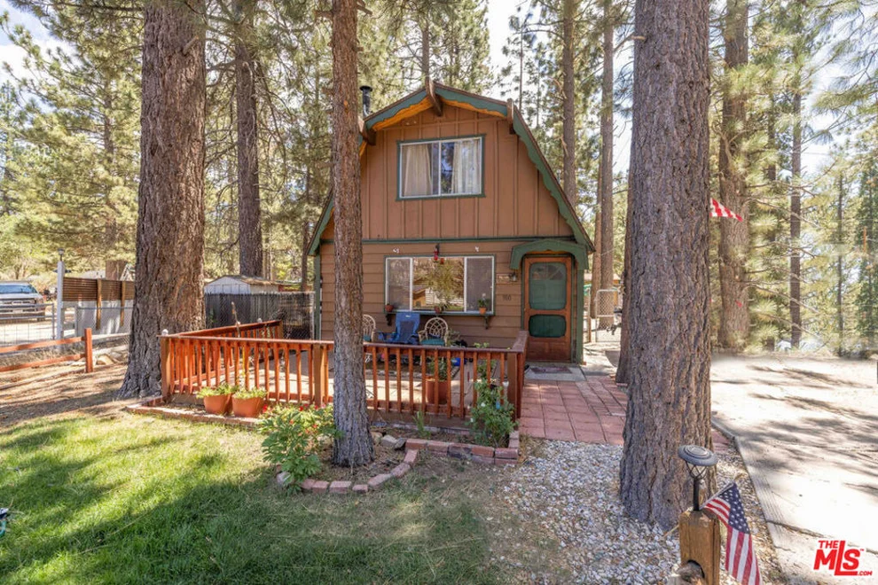 Unit for sale at 900 E Mountain View Boulevard, Big Bear City, CA 92314