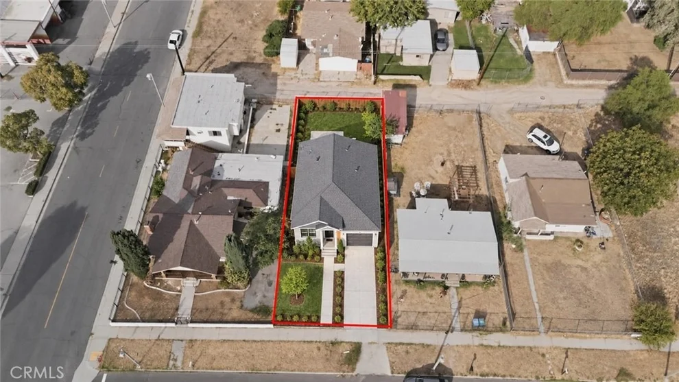 Unit for sale at 127 N 3rd, Banning, CA 92220