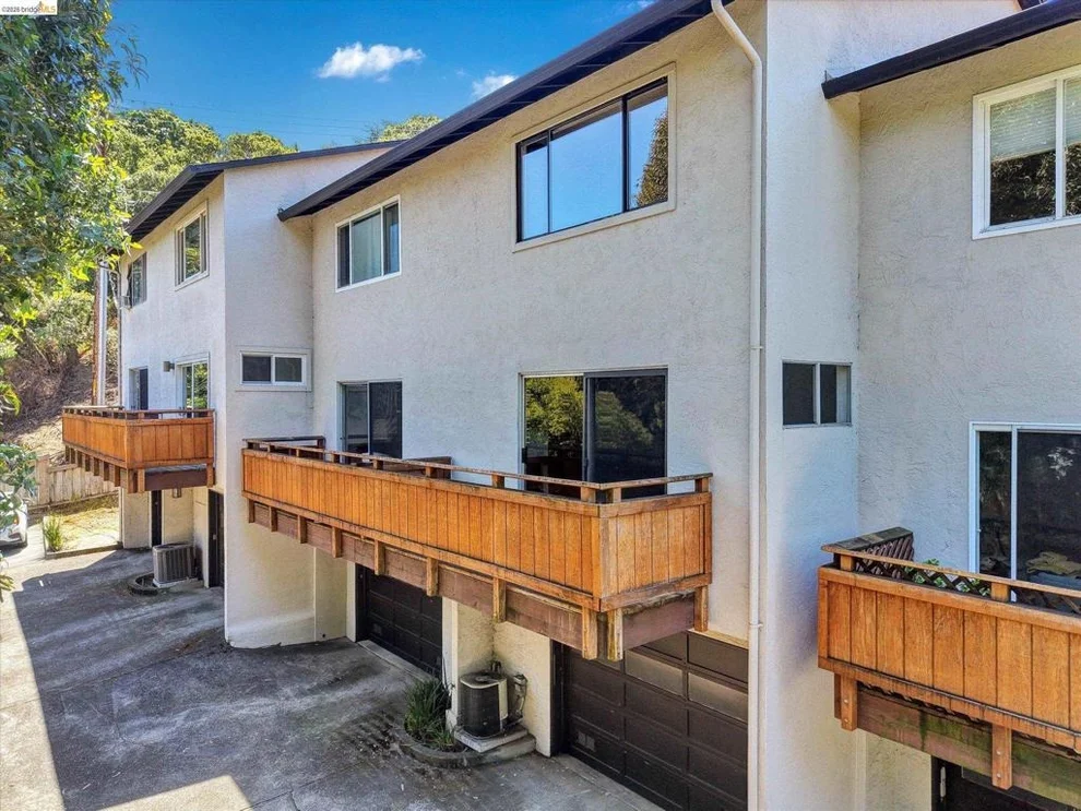 Unit for sale at 81 Corte Lenosa, Kentfield, CA 94904
