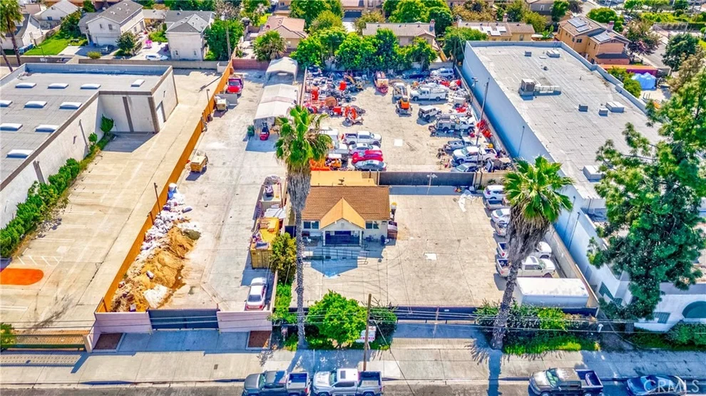 Unit for sale at 2724 2720 Durfee, El Monte, CA 91732