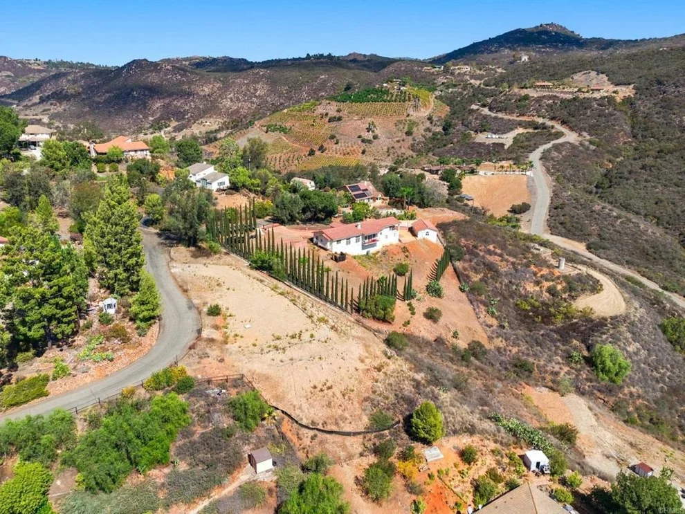 Unit for sale at 26421 Sky Drive, Escondido, CA 92026