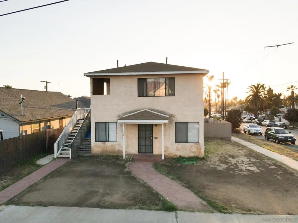 Unit for sale at 504 8 J Ave, National City, CA 91950