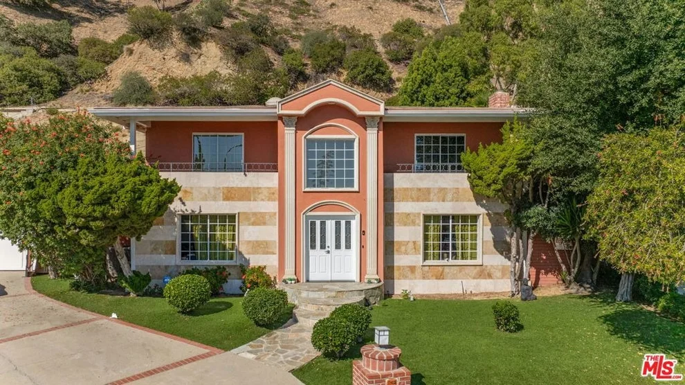Unit for sale at 1870 Marcheeta Place, Los Angeles, CA 90069