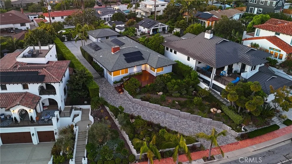Unit for sale at 220 W Paseo de Cristobal, San Clemente, CA 92672