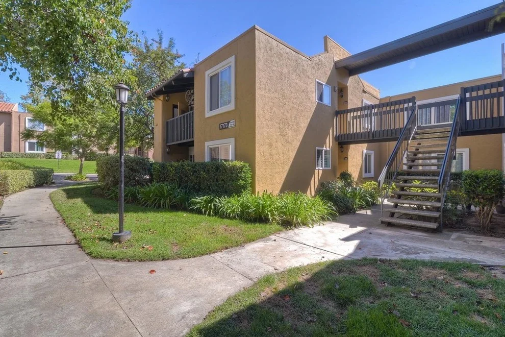 Unit for sale at 17173 W Bernardo Dr., San Diego, CA 92127