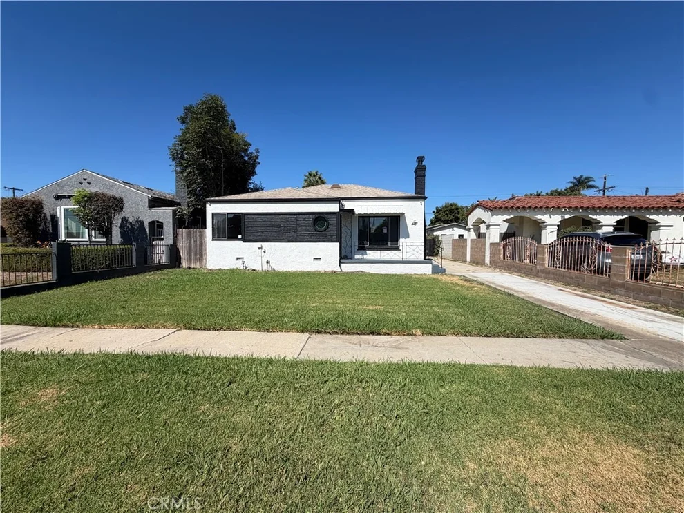 Unit for sale at 9471 La Salle Avenue, Los Angeles, CA 90047