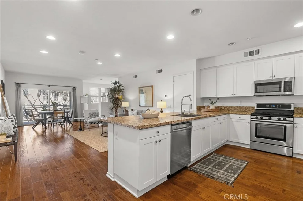 Unit for sale at 5540 Strand, Hawthorne, CA 90250