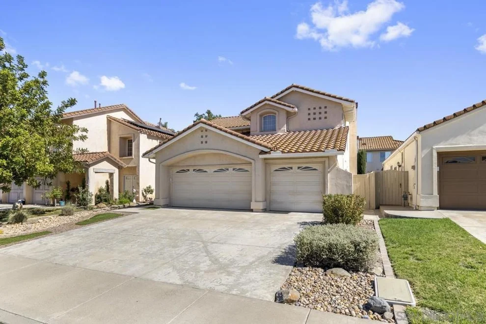 Unit for sale at 32143 Paseo San Esteban, Temecula, CA 92592
