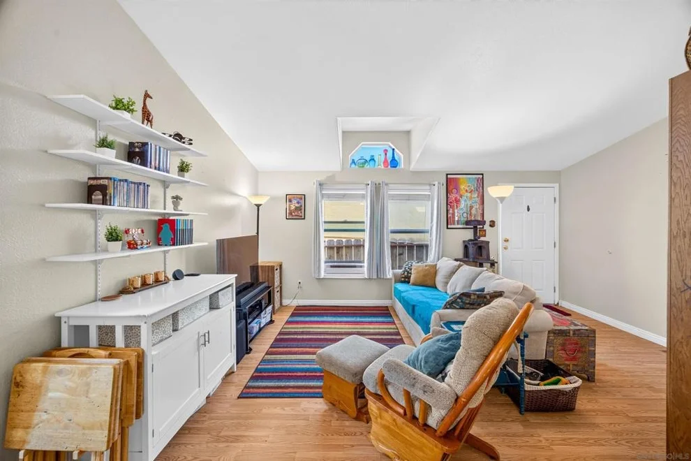 1638 Calavo Road