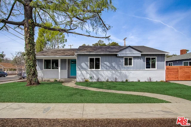 Unit for sale at 10701 FLORALITA Avenue, Sunland, CA 91040